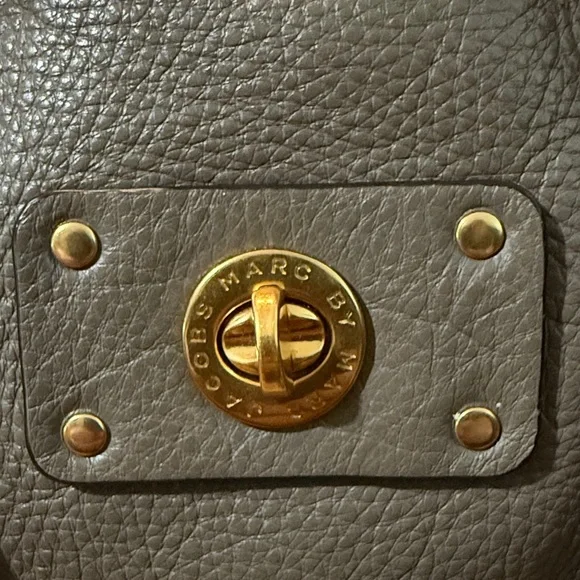 Marc by Marc Jacobs Elegant Gray Leather Bag - Picture 2 of 7